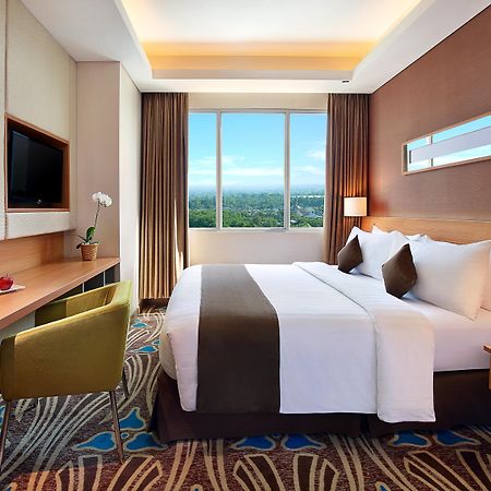 Aston Solo Hotel Exterior photo