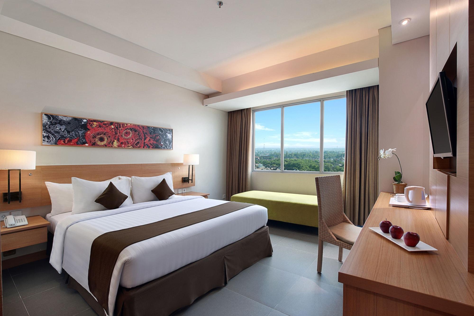 Aston Solo Hotel Exterior photo