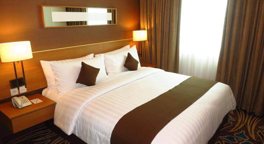 Aston Solo Hotel Exterior photo