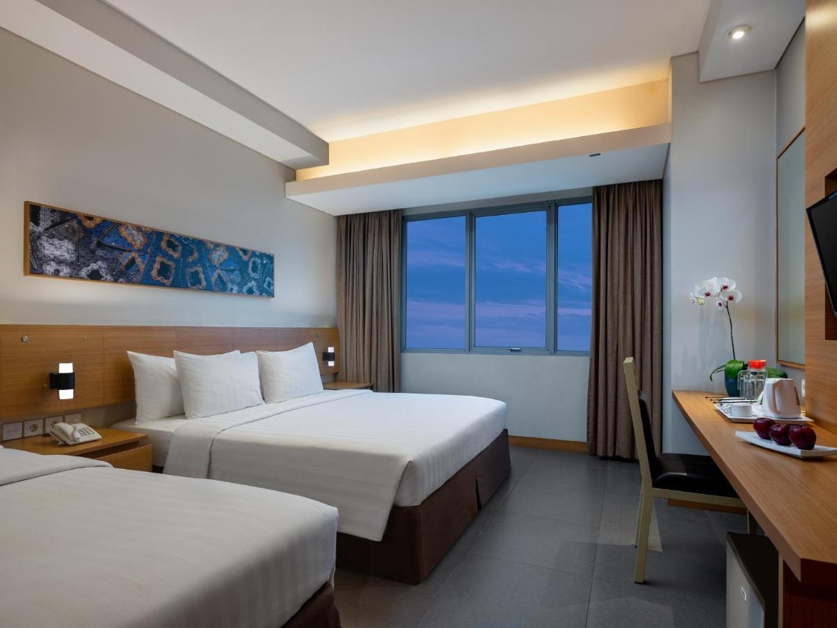 Aston Solo Hotel Exterior photo